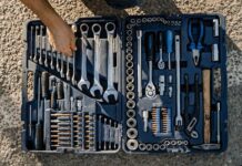 5 Must-Have Hand Tools for Electricians: A Comprehensive Review hand tools for electricians